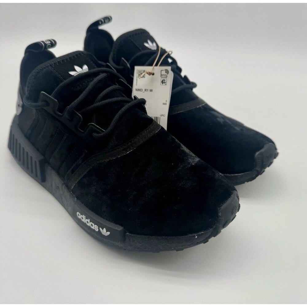 NEW Adidas NMD R1 Athletic Boost Shoes Triple Black Velvet GW5682 Women's Sz 6.5